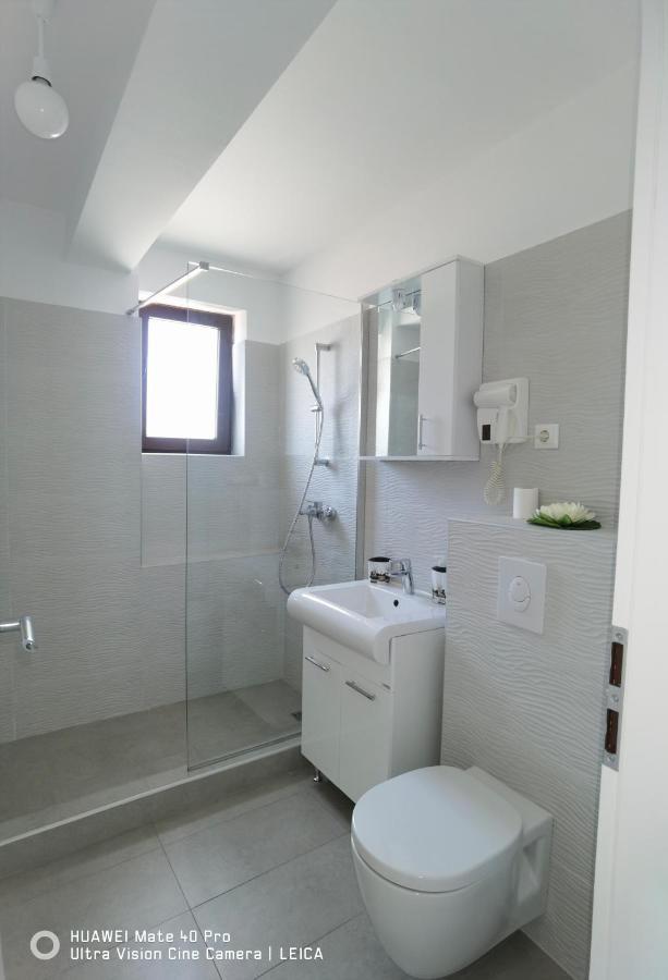 Garsoniera De La Mare Apartment มันกาเลีย ภายนอก รูปภาพ